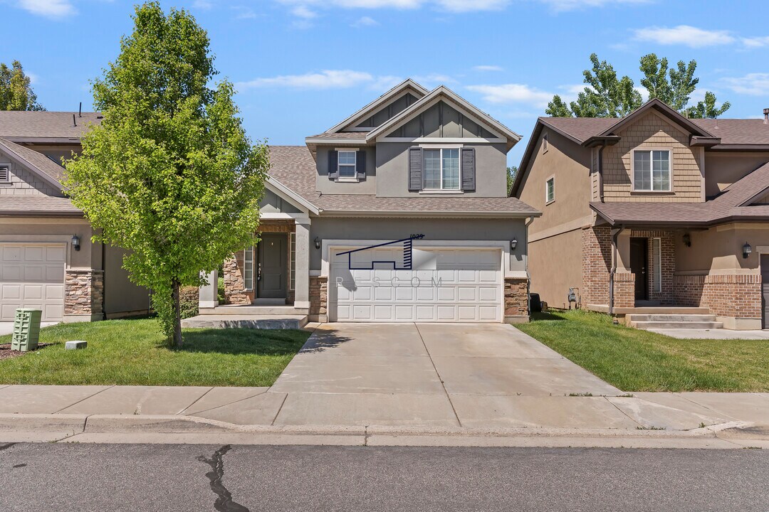 1029 N 740 W in Centerville, UT - Building Photo