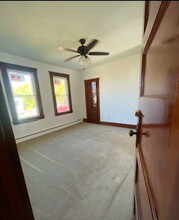 39 Lorraine St in New Britain, CT - Foto de edificio - Building Photo