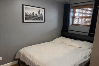 2321 W Harrison St, Unit 1 in Chicago, IL - Building Photo - Building Photo