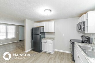 7311 Helen Ave in Louisville, KY - Building Photo - Building Photo