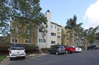 Primary Photo - Elan Cardiff By The Sea Apartamentos in Cardiff By The Sea, California