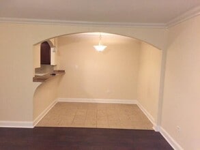 600 Trace Dr, Unit 105 in Buffalo Grove, IL - Building Photo - Building Photo