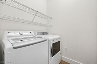10264 Cobble Notch Loop in Bonita Springs, FL - Building Photo