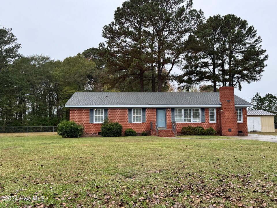 3911 Hart Ave NW in Wilson, NC - Building Photo