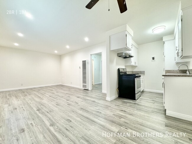 1145 Elden Ave