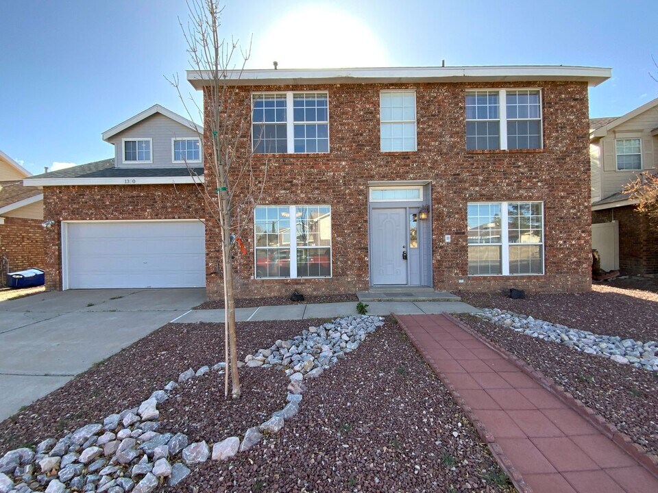 1320 Somerset Dr NW in Albuquerque, NM - Building Photo