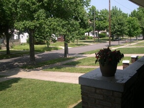 2525 E 124th St, Unit 2 in Cleveland, OH - Building Photo - Building Photo