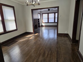 5445 W Crystal St in Chicago, IL - Building Photo - Building Photo