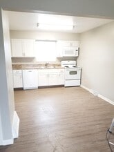 1725 Churchill Downs Rd in Newark, OH - Building Photo - Building Photo