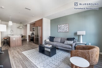 6701 Shellmound St in Emeryville, CA - Building Photo - Building Photo