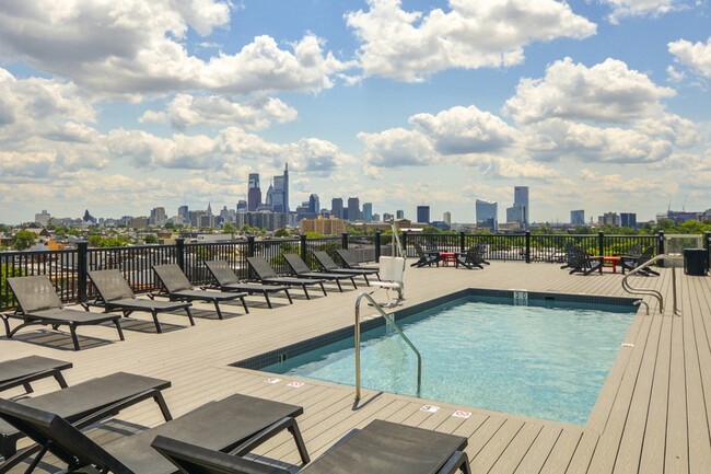 Storehouse Lofts in Philadelphia, PA - Foto de edificio - Building Photo