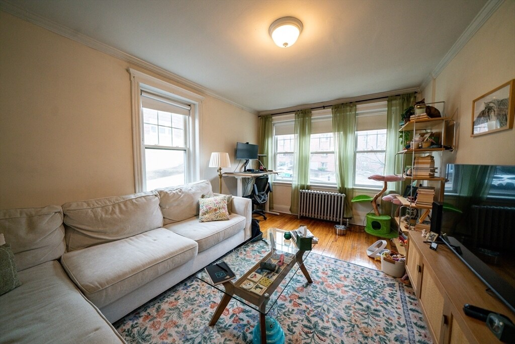 58 Selkirk Rd in Boston, MA - Building Photo