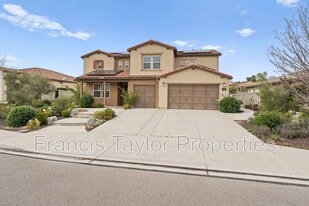 1243 Mc Geary Rd in Escondido, CA - Building Photo