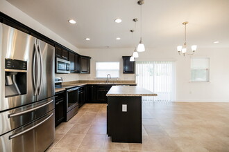 1519 SW 20th Ave in Cape Coral, FL - Building Photo - Building Photo