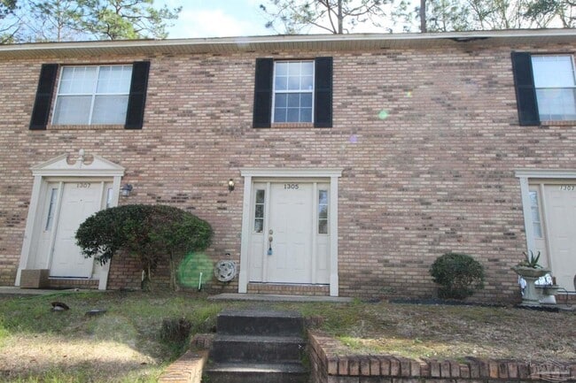 property at 1305 Foxborough Dr