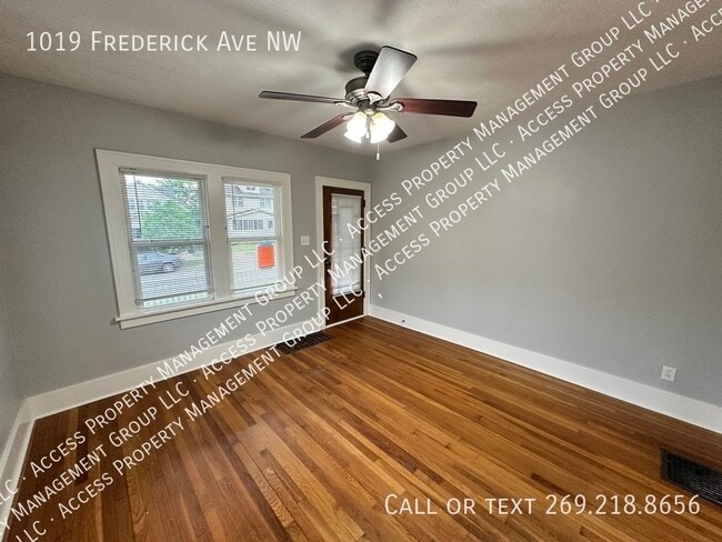 1019 Frederick Ave NW in Grand Rapids, MI - Building Photo - Building Photo