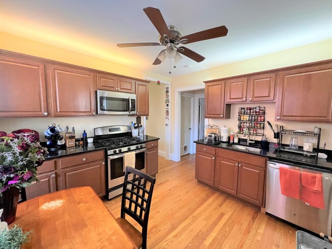 381 Highland Ave, Unit 1