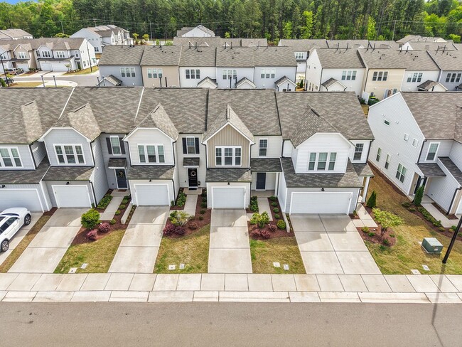 1607 Glacier Dr in Durham, NC - Building Photo - Building Photo