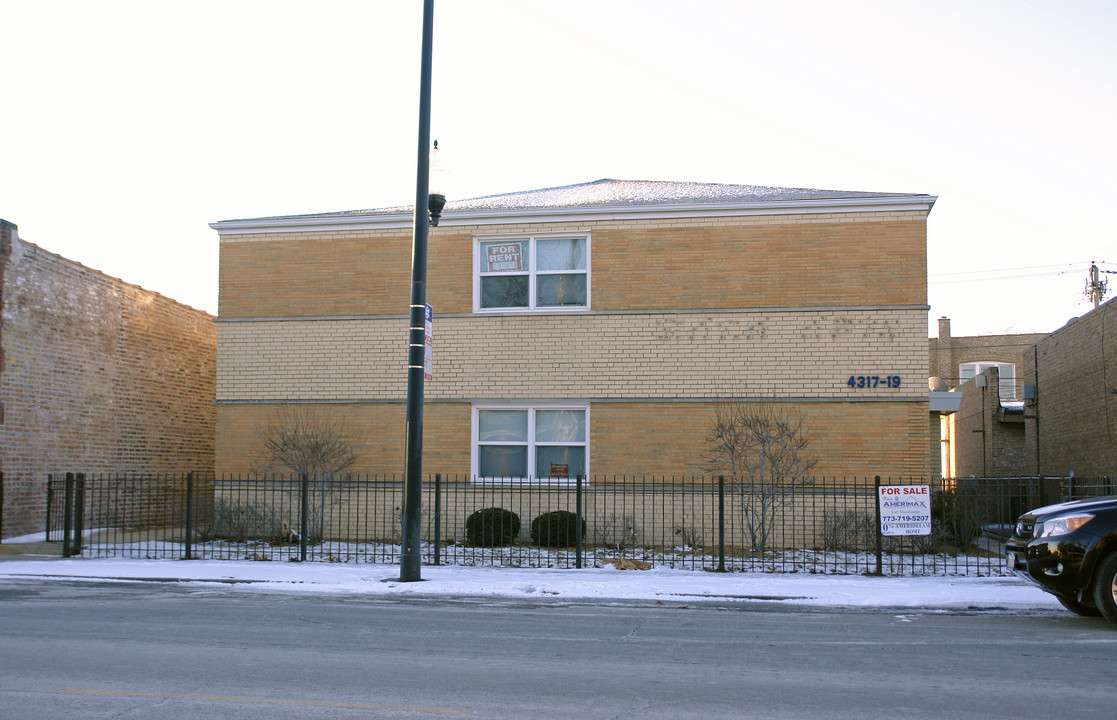 4317-4319 W 63rd St in Chicago, IL - Building Photo