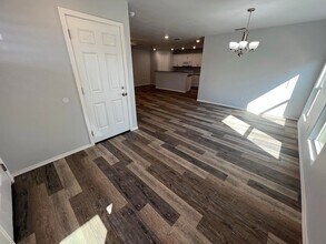 5606 Jarvis St in Lubbock, TX - Foto de edificio - Building Photo