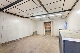 9735 Shuffle Dr in St. Louis, MO - Building Photo - Building Photo
