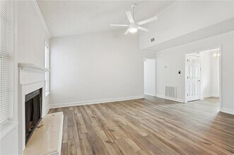 240 Plantation Glen Ct in Alpharetta, GA - Building Photo - Building Photo