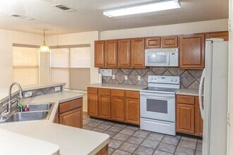 4304 Fieldwood Dr in Corinth, TX - Building Photo - Building Photo