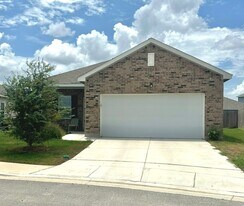 5811 Rue Picasso in Converse, TX - Building Photo