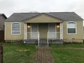4402 Cowan Ave in Dallas, TX - Building Photo - Building Photo