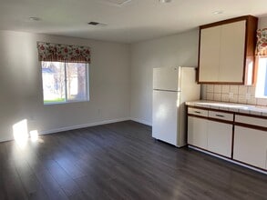 11307 Aruba Dr in Redding, CA - Building Photo - Building Photo