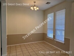 105 Great Oaks Dr in Norman, OK - Building Photo - Building Photo