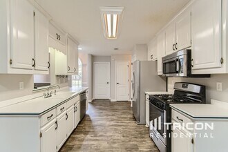 1207 Maplewood Cir in Mcdonough, GA - Building Photo - Building Photo