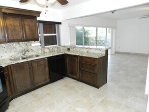 3 Greenway Village N in Royal Palm Beach, FL - Building Photo - Building Photo