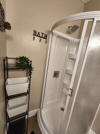 704 N Luzerne Ave, Unit 1 photo'