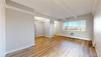 800 W Belleview Ave in Englewood, CO - Building Photo - Building Photo