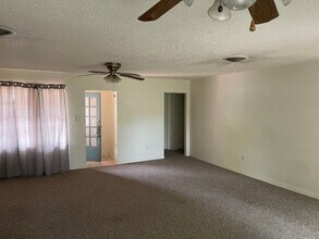 1013 N Alameda St in Carlsbad, NM - Building Photo - Building Photo