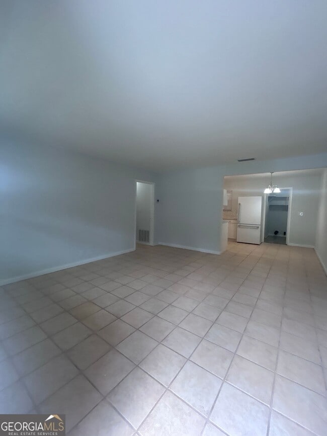 655 Douglas Dr in St. Marys, GA - Building Photo - Building Photo