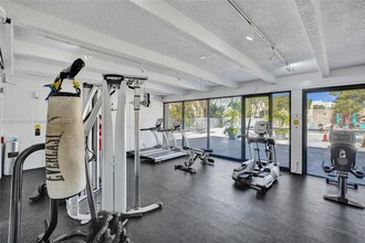20441 NE 30th Ave, Unit 112-9 in Miami, FL - Building Photo - Building Photo