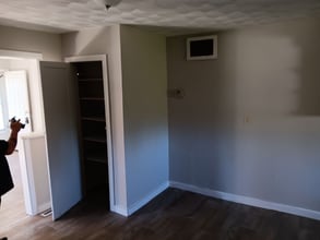 603 Cooper Dr in Cahokia Heights, IL - Foto de edificio - Building Photo