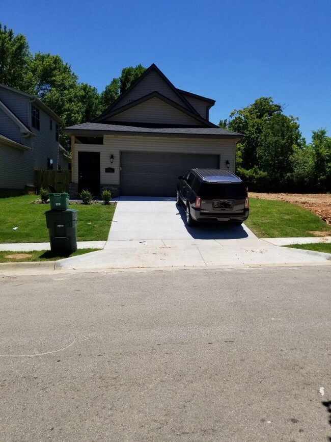 property at 2383 W Houston St