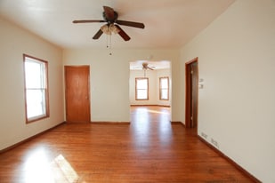 428 Wilkinson St, Unit 2 in Syracuse, NY - Building Photo