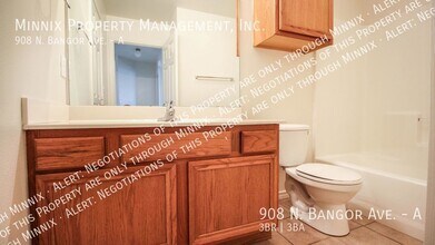 908 N Bangor Ave-Unit -A in Lubbock, TX - Building Photo - Building Photo