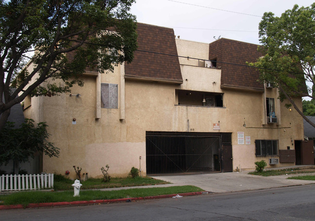 French Park Villas in Santa Ana, CA - Building Photo - Building Photo