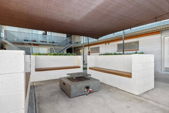 109 E Broadway Rd, Unit SI ID1366964P in Tempe, AZ - Foto de edificio - Building Photo