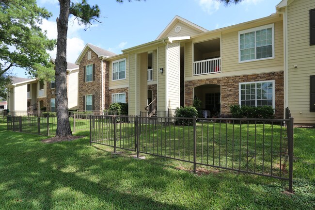 Stone Mist in Houston, TX - Building Photo - Building Photo
