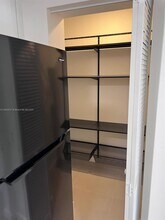 7820 NE Bayshore Ct in Miami, FL - Building Photo - Building Photo