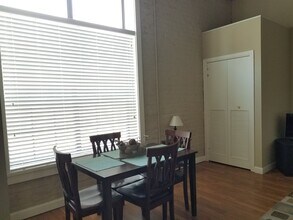 308 St Louis St in Mobile, AL - Building Photo - Building Photo