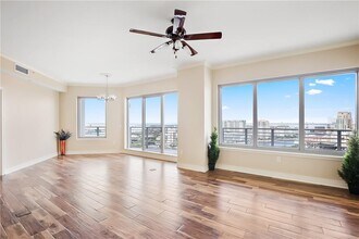 449 S 12th St, Unit Towers #1904 in Tampa, FL - Foto de edificio - Building Photo