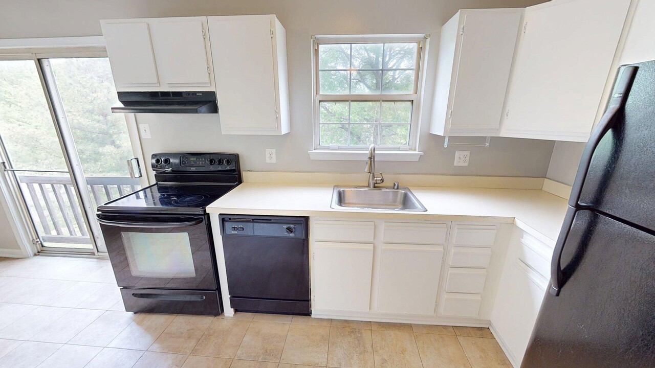6769 Milltown Ct in District Heights, MD - Building Photo