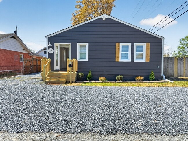 property at 13 Blinker Ct